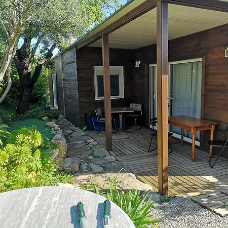 Casa De Pedra E Cal בית הארחה