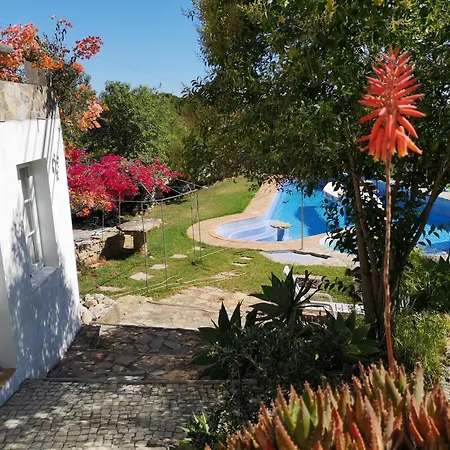 Casa De Pedra E Cal Guest house *